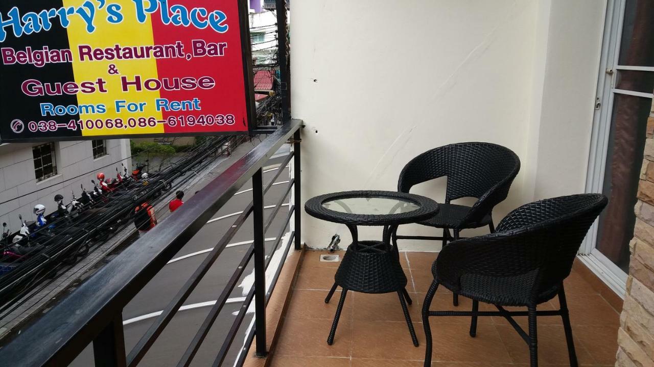 Harry'S Place Pattaya Exterior photo